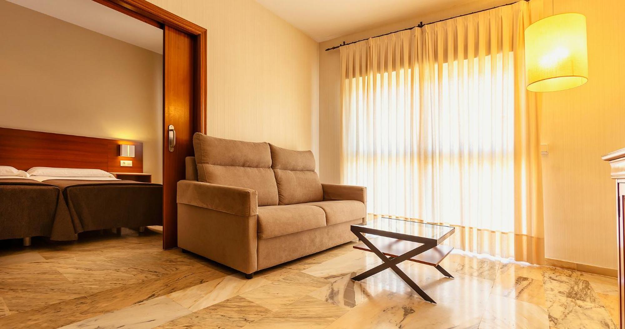 Apartamentos Vertice Bib Rambla — Photos 3